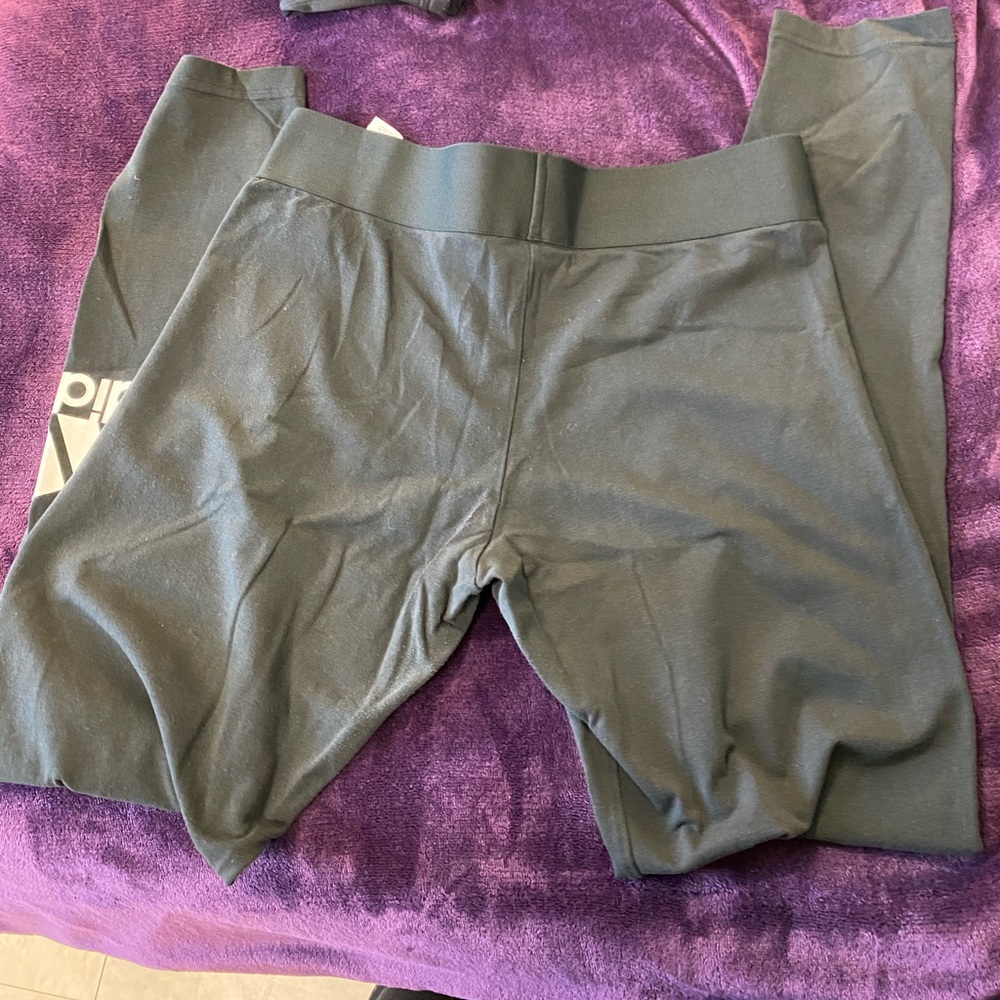 Adidas leggings